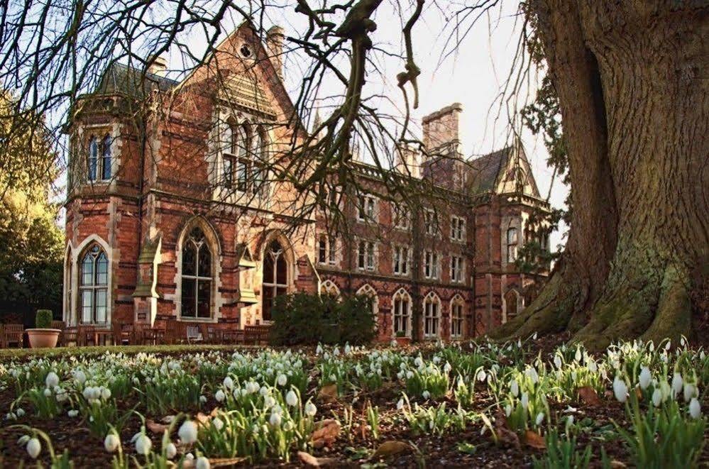 Brownsover Hall Ръгби Екстериор снимка